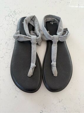 Sanuk Gray Knot-Tie Women's Sandals